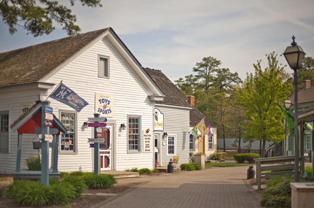 Colonial Inn Smithville Exterior photo